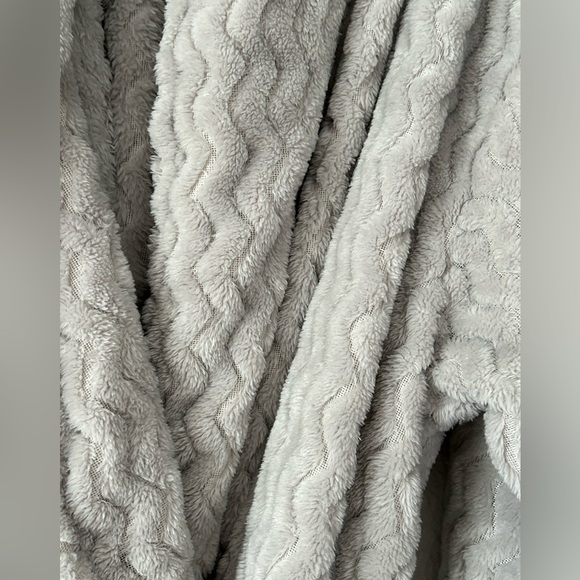 NATORI PLUSH GEO ROBE one size - Picture 7 of 13